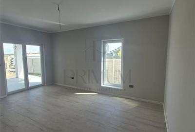 Casă cu 4 camere decomandat în Moșnița Veche - 14