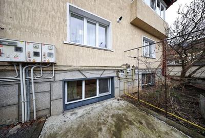 Apartament cu 3 camere la casa | Curte 130 mp | Zona Grivitei strada Vulcan - 31