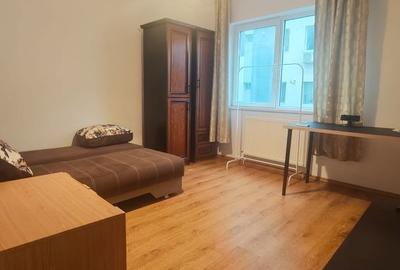 Garsonieră decomandată în Central