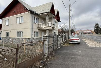 Casă/vilă P+1 cu terasă 210 mp + anexă 80 mp și teren 470 mp - 25