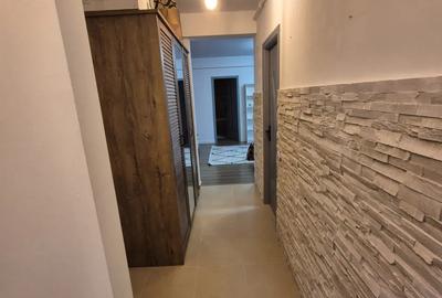 Apartament cu 3 camere decomandat în Florești - 7