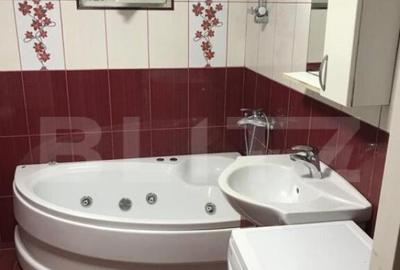 Casa cu 2 imobile, 2 camere, 140mp, Central - 1