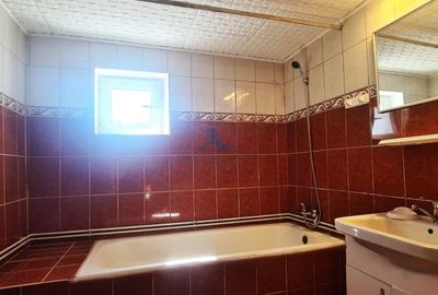 Casă individuală cu 3 camere cu Canalizare în Hosman - 11
