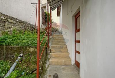 Casa / Vila cu 5 camere de vanzare in zona Schei, Cotun 9 - 11