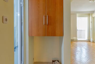 Apartament spațios, modernizat, 2 camere – Bd. Cosminului - 23