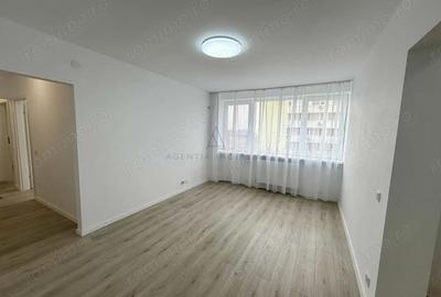 Apartament cu 3 camere semidecomandat, mobilat în Central