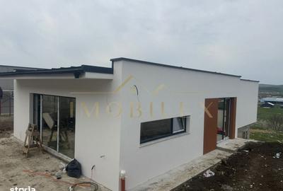 Casă cu 4 camere în Sânnicoară - 2