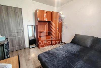 Apartament cu 3 camere decomandat în Lipovei