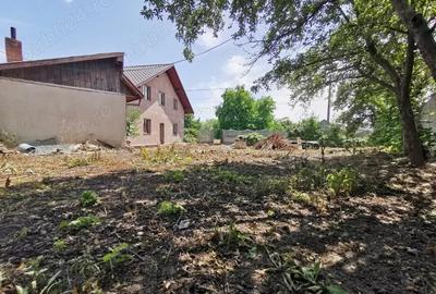 Casă cu 4 camere cu Teren 1300 Mp în Târgu Trotuș - 3