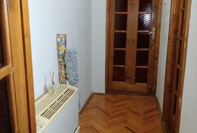 360 Grade Imobiliare oferă spre vânzare un apartament cu 3 camere în zona Dacia - 8