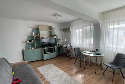 Apartament cu 2 camere semidecomandat în Casa de Cultură - 2