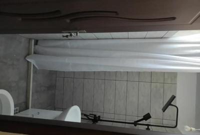 Apartament cu 3 camere semidecomandat în Central - 2