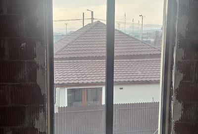 Casă cu 7 camere cu Canalizare în Central - 3