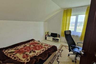 Casă cu 4 camere cu Canalizare în Săsar - 9