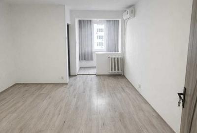 Garsonieră decomandată, mobilată în Dristor