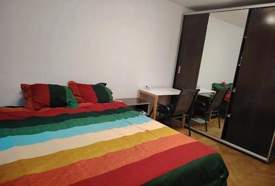 Apartament cu 2 camere decomandat, mobilat în Micro 8 - 2