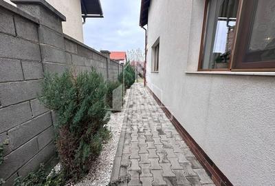 Duplex deosebit cu 5 camere, situat într-o zonă liniștită și exclusiv - 26