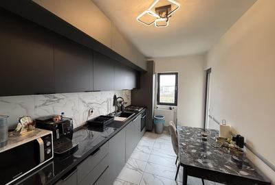 Apartament cu 3 camere semidecomandat, mobilat în Rahova - 1