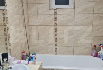 Apartament cu 4 camere în Central - 1