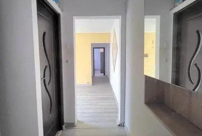 Apartament 3 camere Km 4-5 - 2