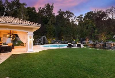 Casă individuală cu 6 camere cu Canalizare în Tunari - 9