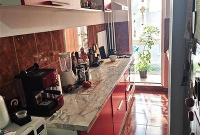 Apartament 3 camere decomandate, zona Astra (Calea Bucuresti) - 2