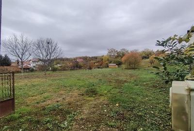 Teren parcelabil, in zona curata si linistita, la 10 minute - 1