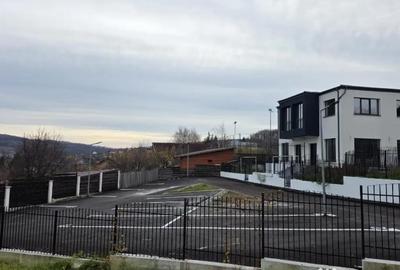 Casă cu 3 camere cu Teren 250 Mp în Bucium - 1