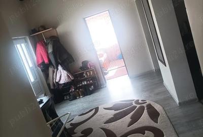 Casă cu 4 camere cu Teren 828 Mp în Central - 9