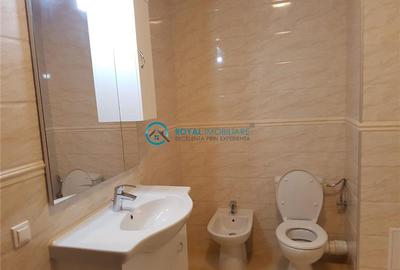 Apartament cu 3 camere decomandat, mobilat în Albert - 12