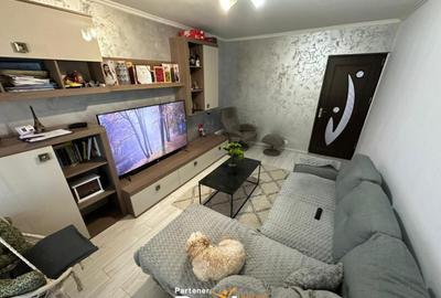 Pa?cani - 2 camere decomandat, 55mp, etaj 3, zona Vale - 2