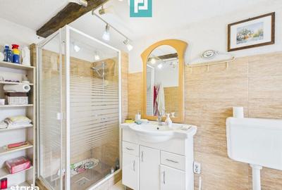 Casă cu 3 camere cu Teren 1260 Mp în Hășmaș - 1
