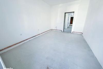 Spațiu comercial, de 110 mp, în Central - 4