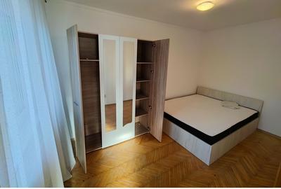 Apartament cu 3 camere semidecomandat în Morăreni - 3