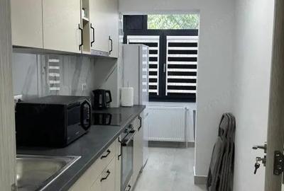 Garsonieră decomandată în Central - 2