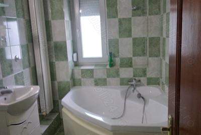 Apartament cu 2 camere semidecomandat în 9 Mai - 1