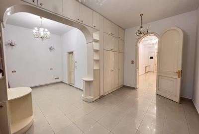 Casă individuală cu 12 camere cu Canalizare în Unirii - 46