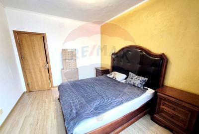 Apartament cu 3 camere semidecomandat, mobilat în Mihai Bravu
