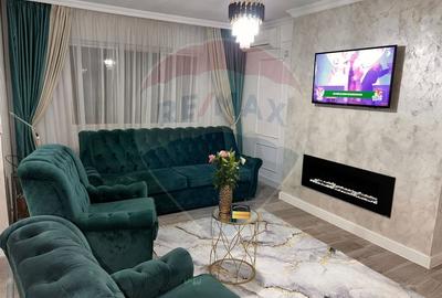 Apartament cu 3 camere decomandat, mobilat în Rogerius