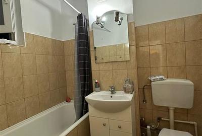 Apartament cu 2 camere semidecomandat în Podu Roș - 2