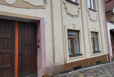 Apartament semidecomandat în Centrul Istoric