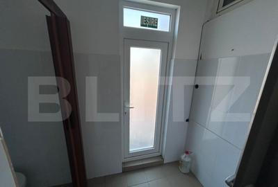 Spatiu comercial pe 2 niveluri, 230 mp, zona semicentrala - 13