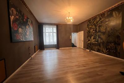 De vânzare apartament 3 camere zona semicentrală - 3