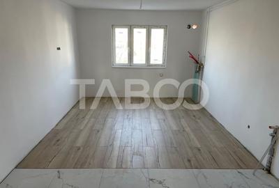 Apartament spatios de vanzare cu 2 camere balcon - 6