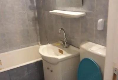 Garsonieră decomandată în Muncii