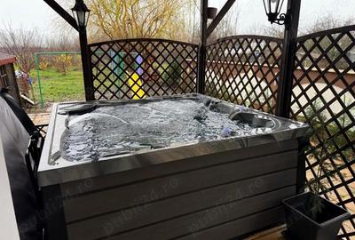 Casă cu Teren 4500 Mp în Bătești - 3