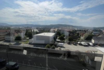 Apartament cu 3 camere decomandat în Independenței - 10