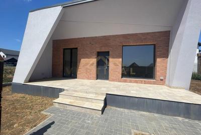 Casă parter, 325 mp teren, com Berceni - 2
