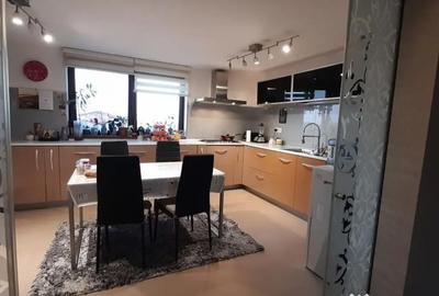 Apartament cu 5 camere decomandat în Central - 10