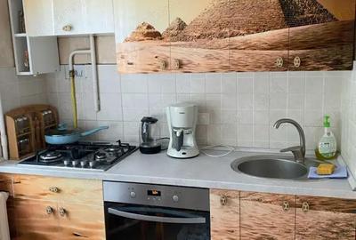 Apartament cu 2 camere decomandat în Girocului